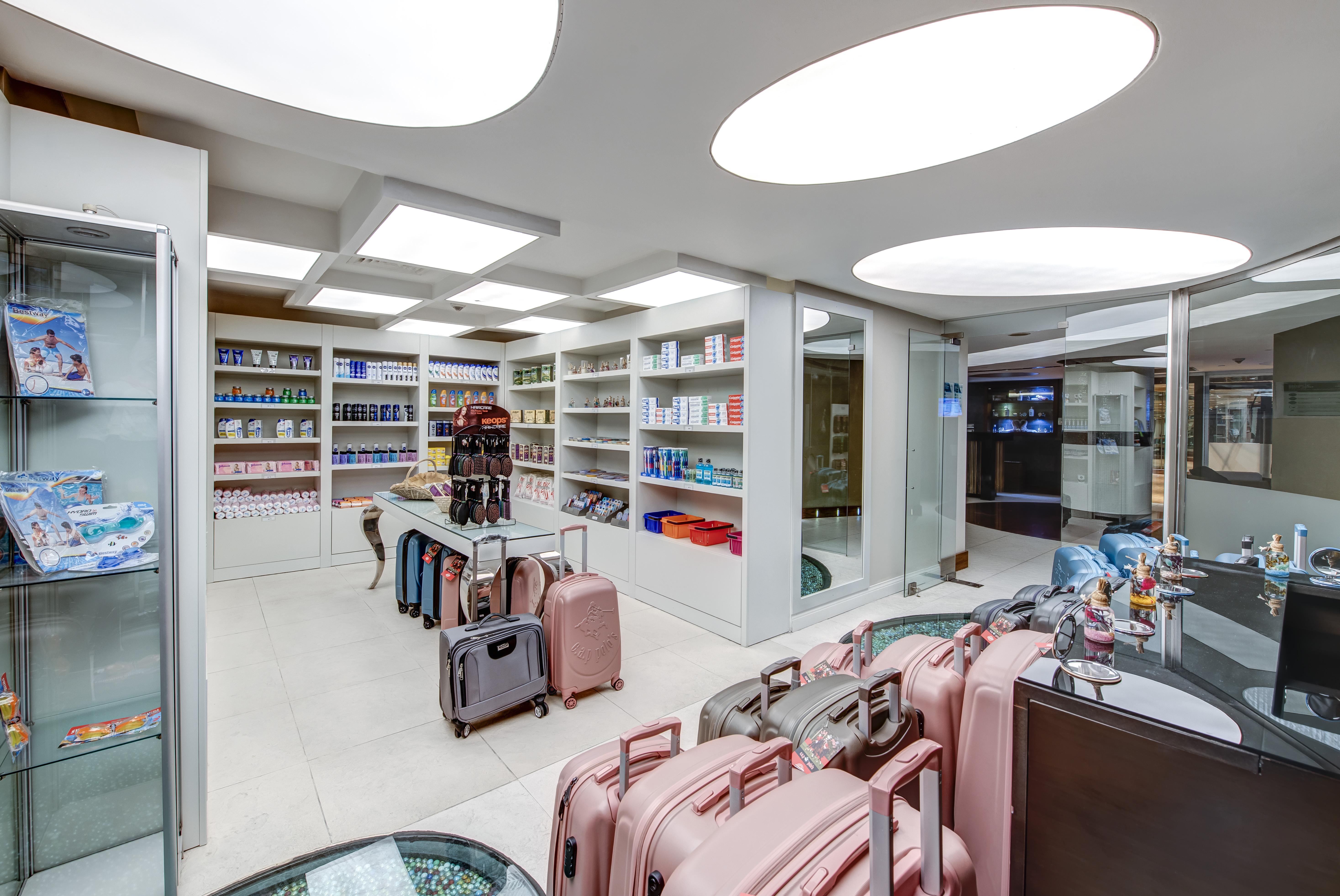 塔克西姆极乐世界酒店 伊斯坦布尔 外观 照片 The interior of the store