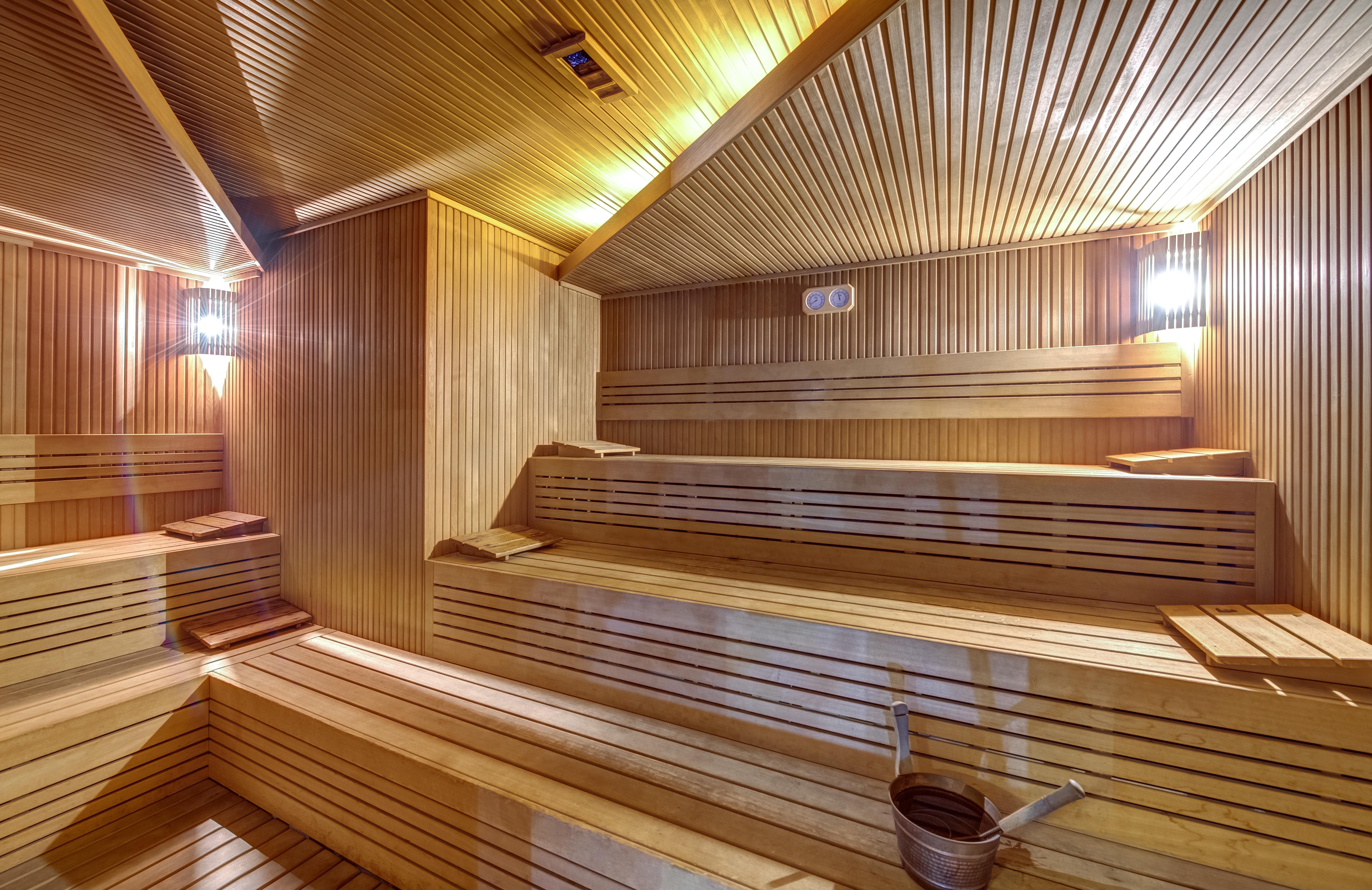塔克西姆极乐世界酒店 伊斯坦布尔 外观 照片 A modern Finnish sauna