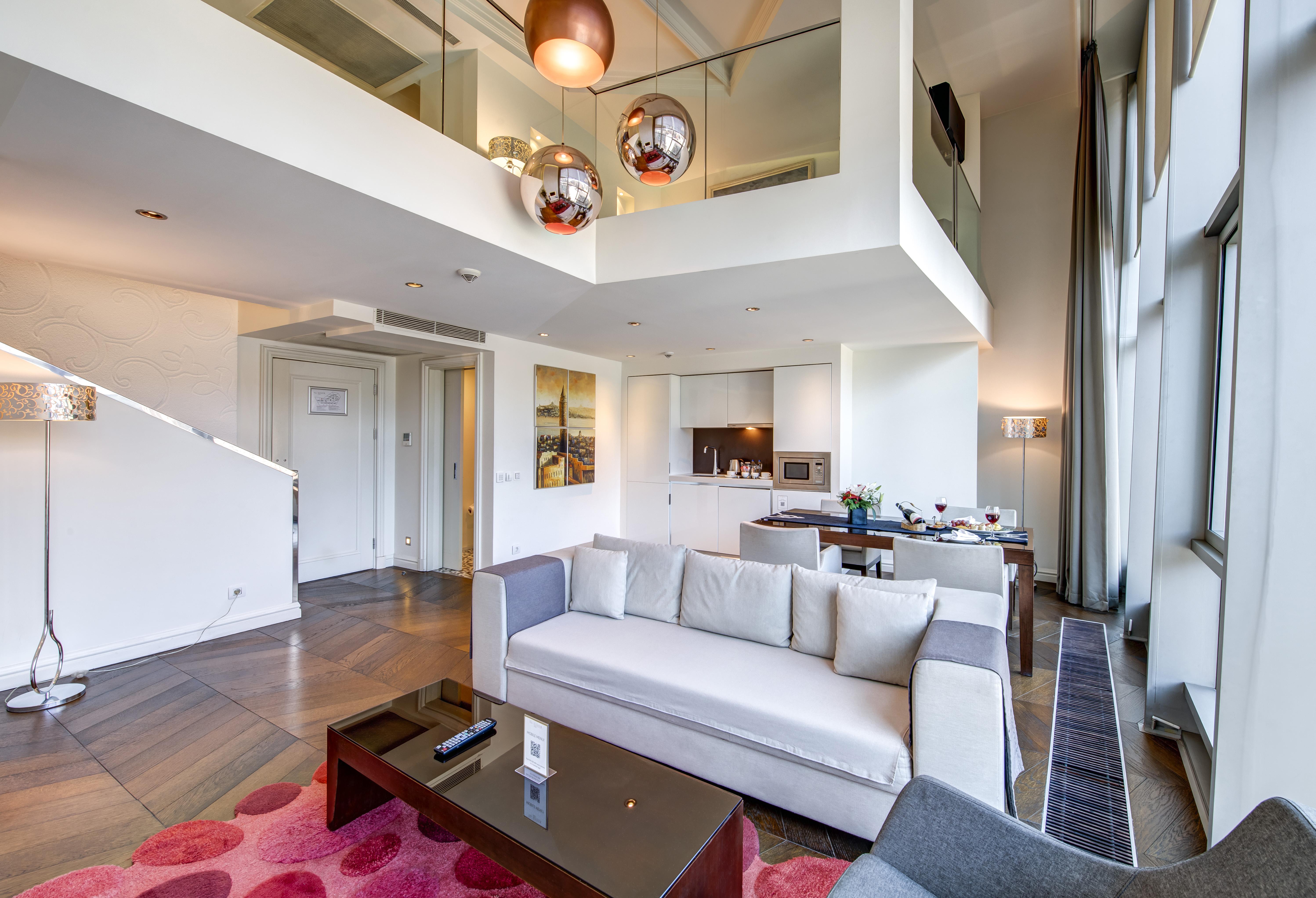 塔克西姆极乐世界酒店 伊斯坦布尔 外观 照片 A duplex apartment at the Mandarin Oriental